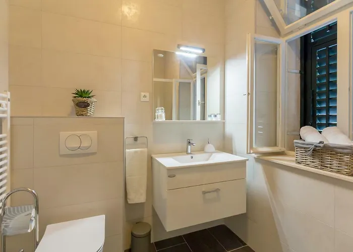 Villa Dubravka - Heated Outdoor Pool&indoor Jacuzzi *